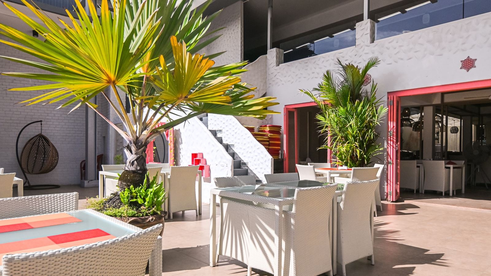 restaurants-morngtalay-restaurant-and-terrace-bar