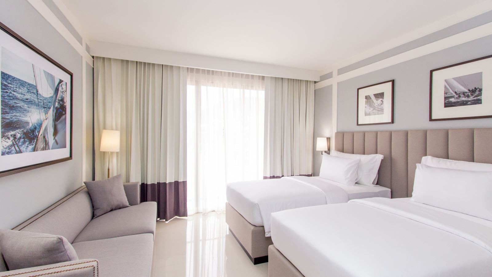 rooms-deluxe-with-balcony