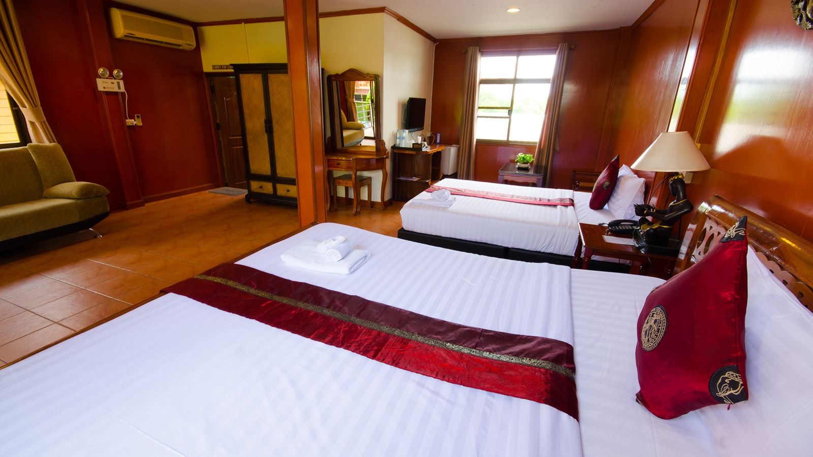 rooms-one-bedroom-villa