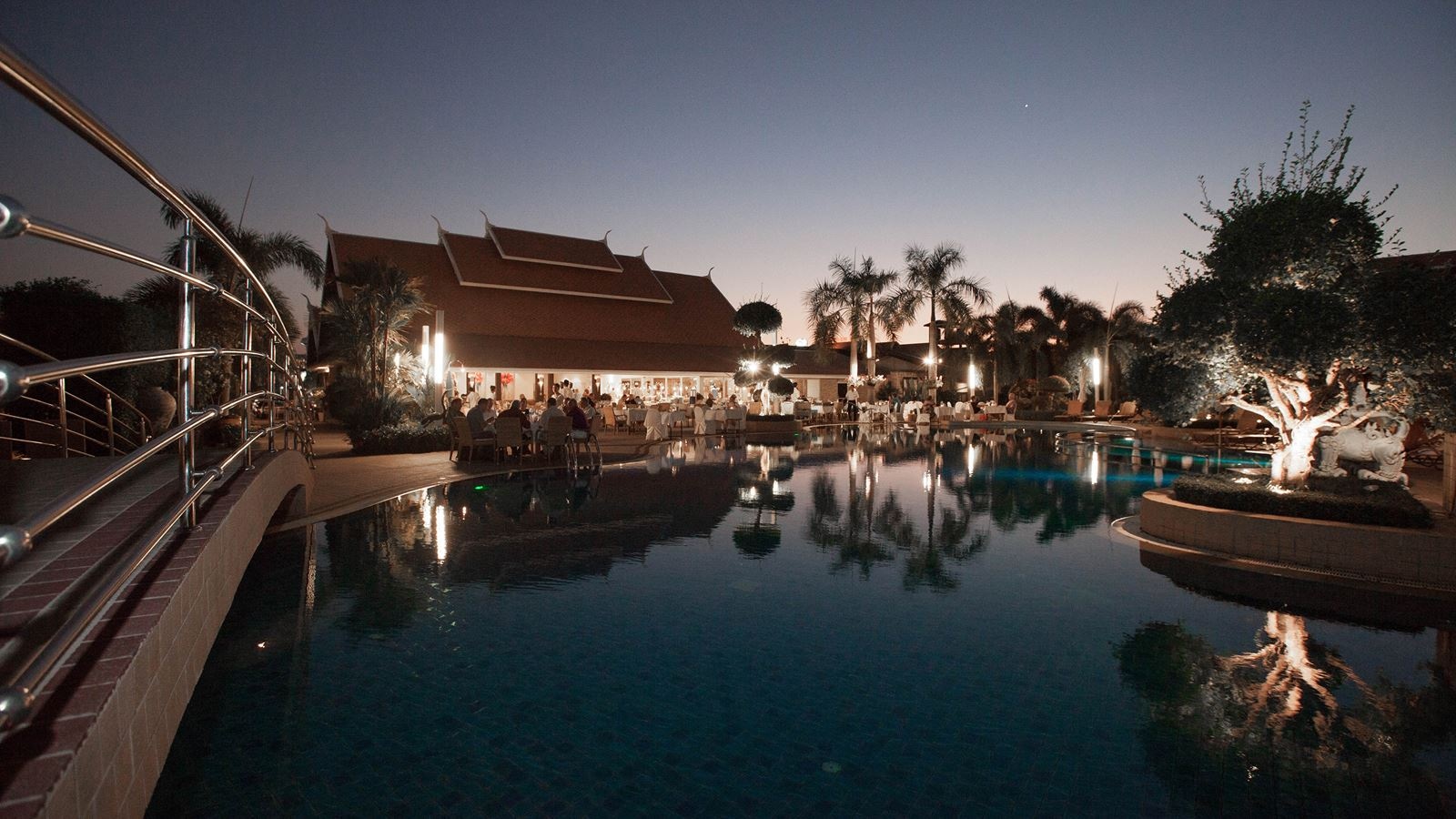 restaurants-thai-garden-restaurant