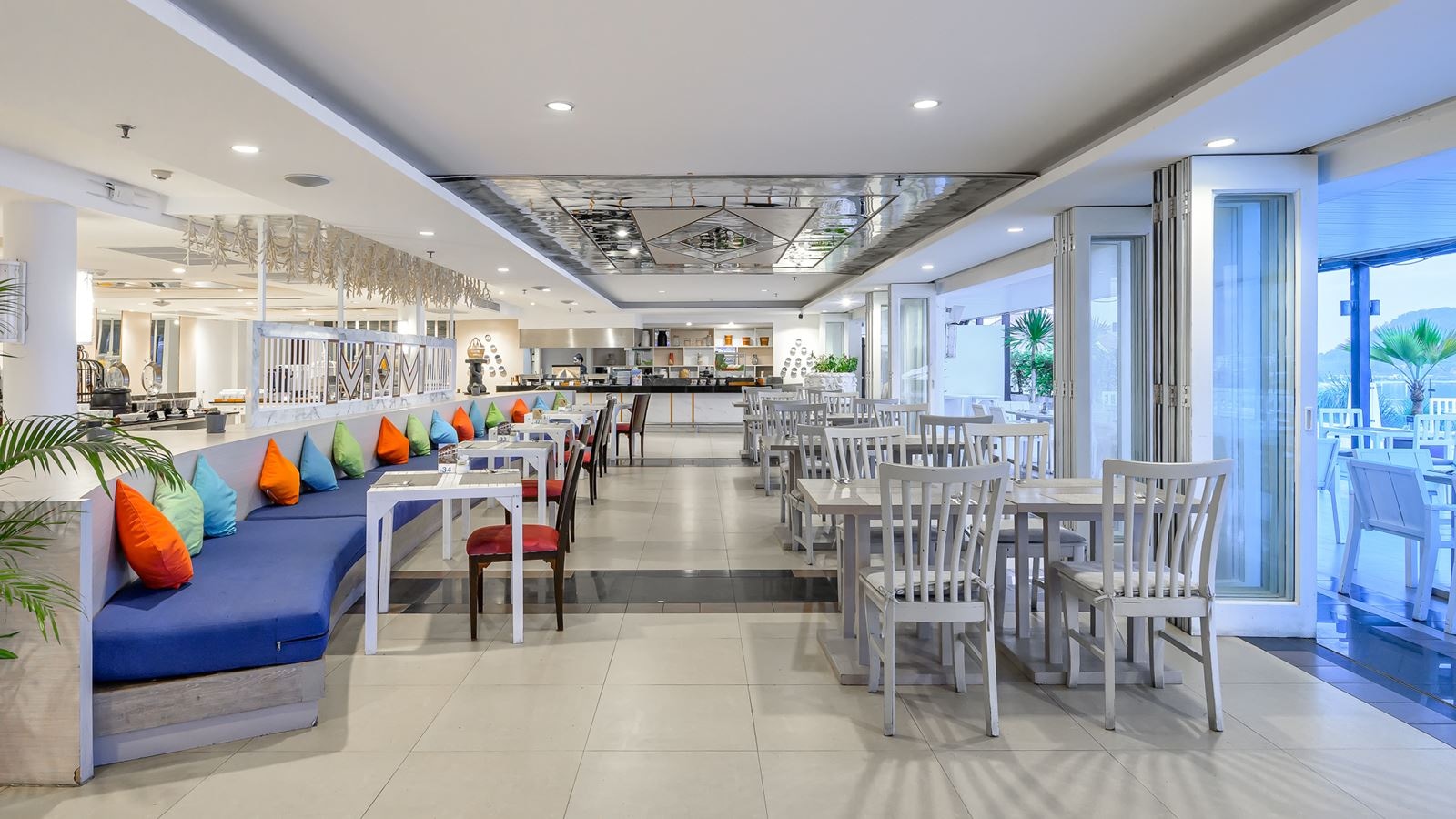 restaurants-blue-horizons