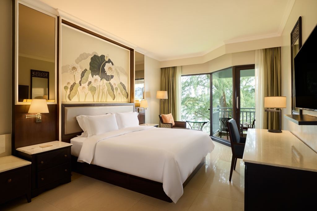 rooms-deluxe-lagoon-view