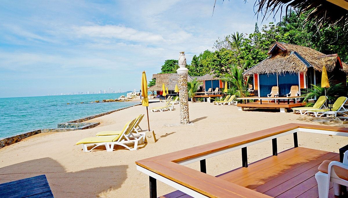 rooms-on-beach-premium