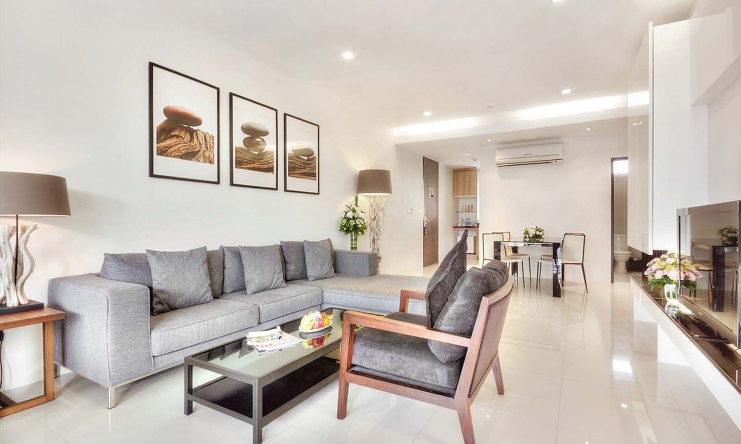 rooms-2-bedroom-corner-suite-pool-access