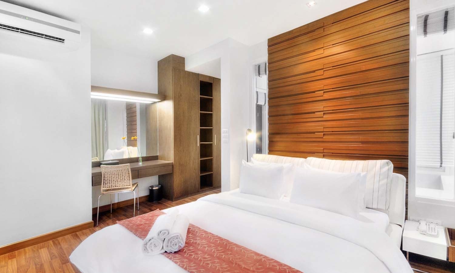 rooms-3-bedroom-royal-suite