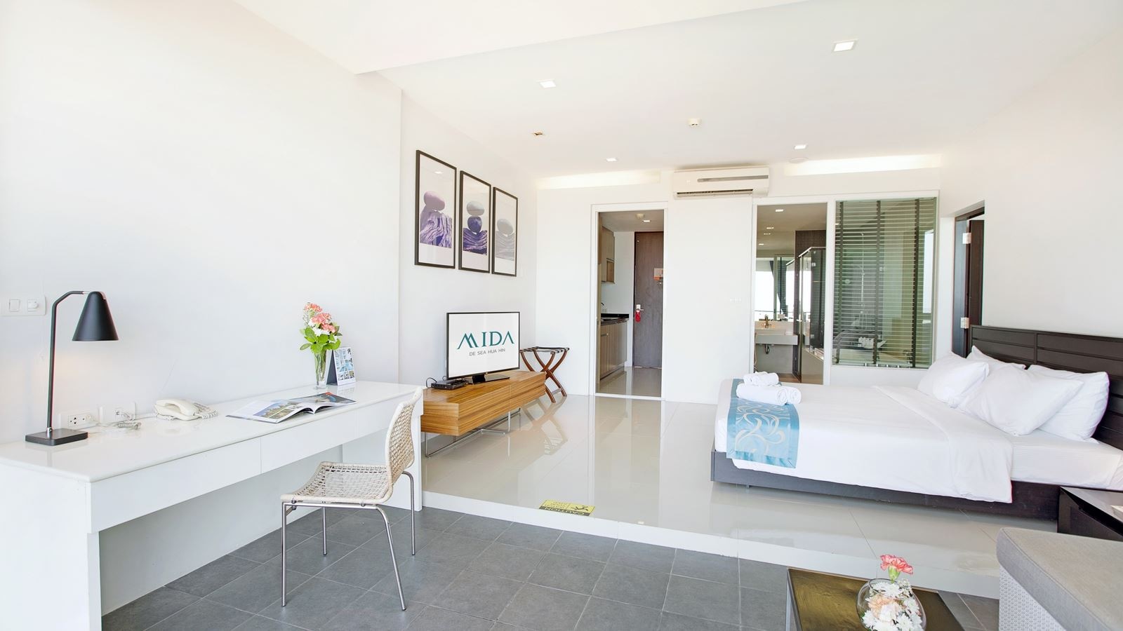 rooms-deluxe-2-bedrooms-family