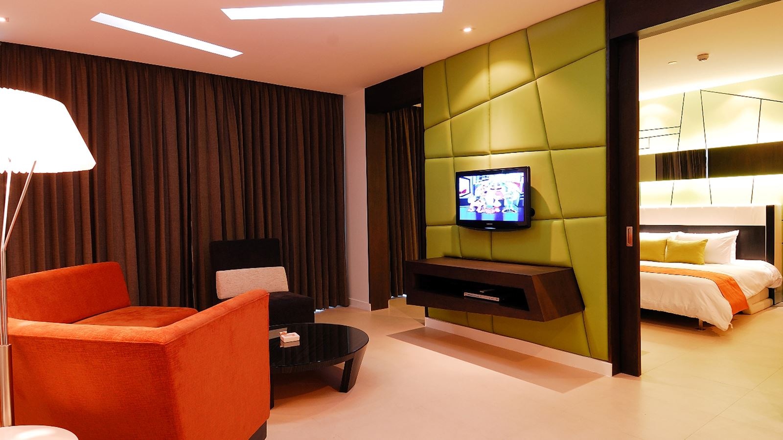 rooms-1bedroom-suite-sea-view