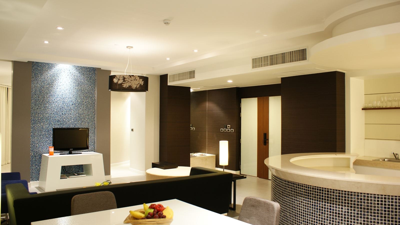 rooms-1bedroom-wow-suite