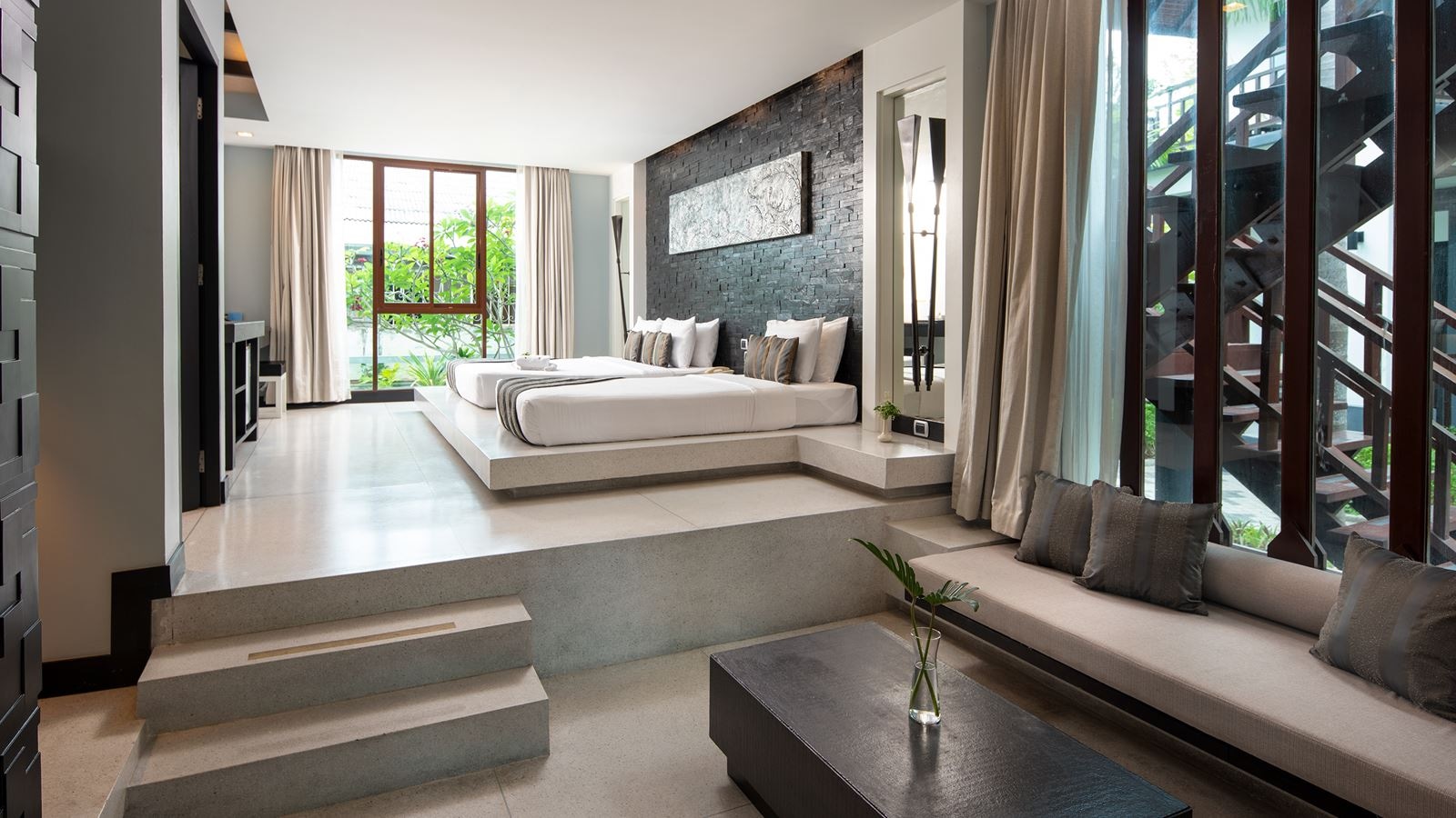 rooms-villa-with-garden-view