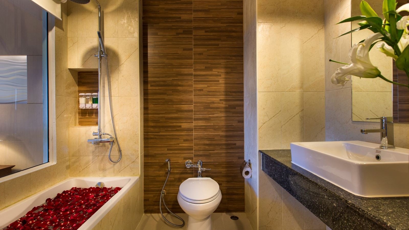 rooms-superior-garden-view-child-sharing-bed