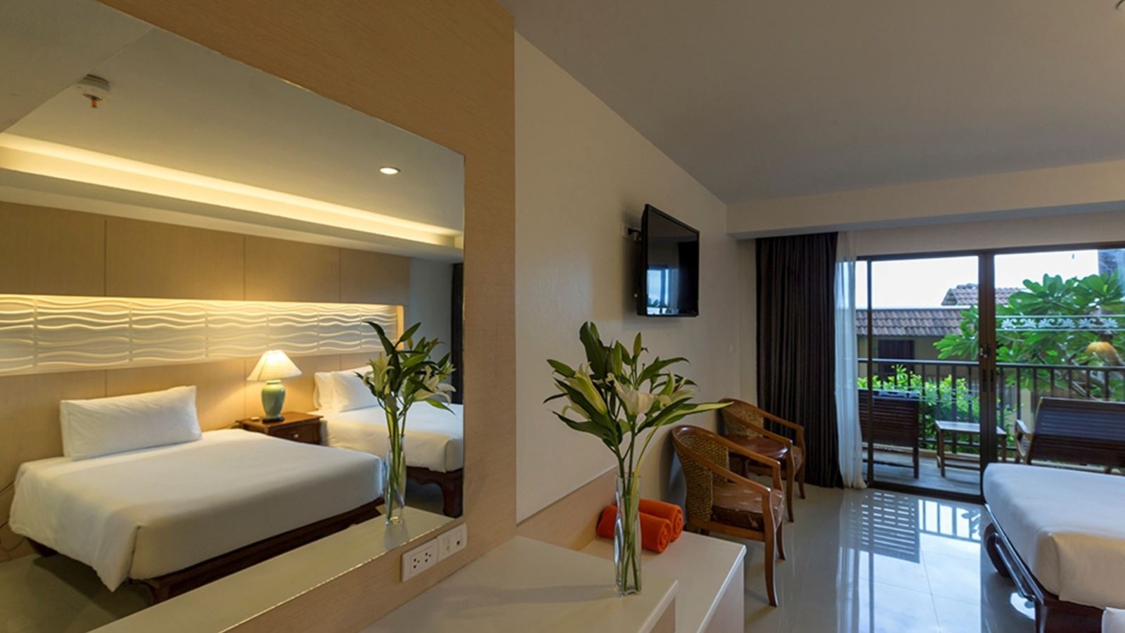 rooms-superior-garden-view-child-sharing-bed