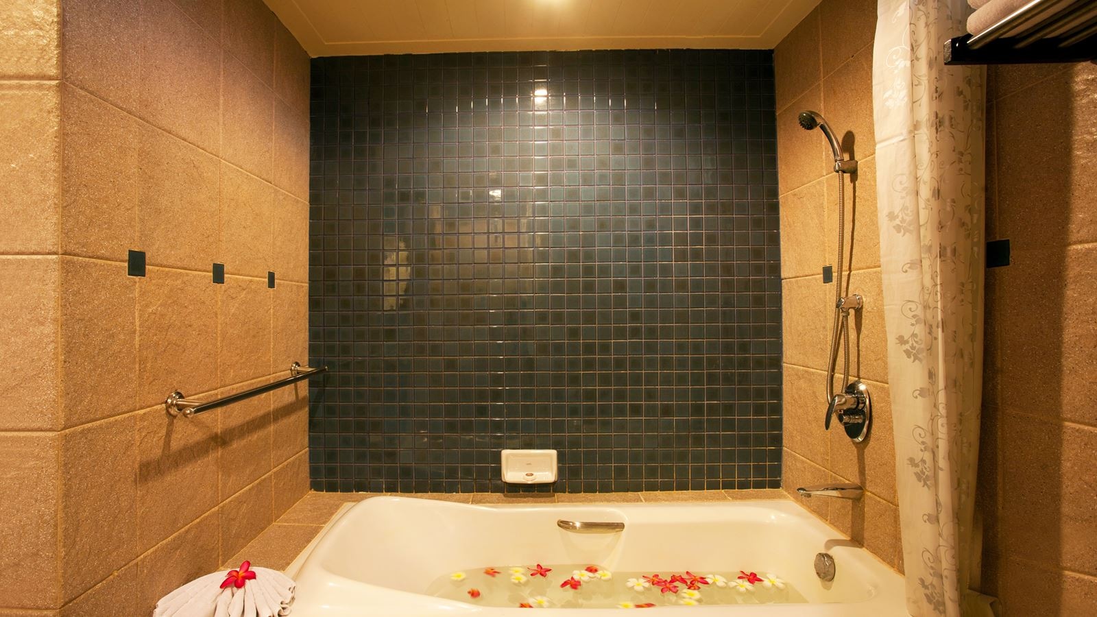 rooms-superior-pool-view