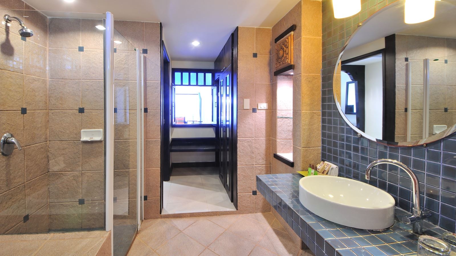 rooms-executive-suite