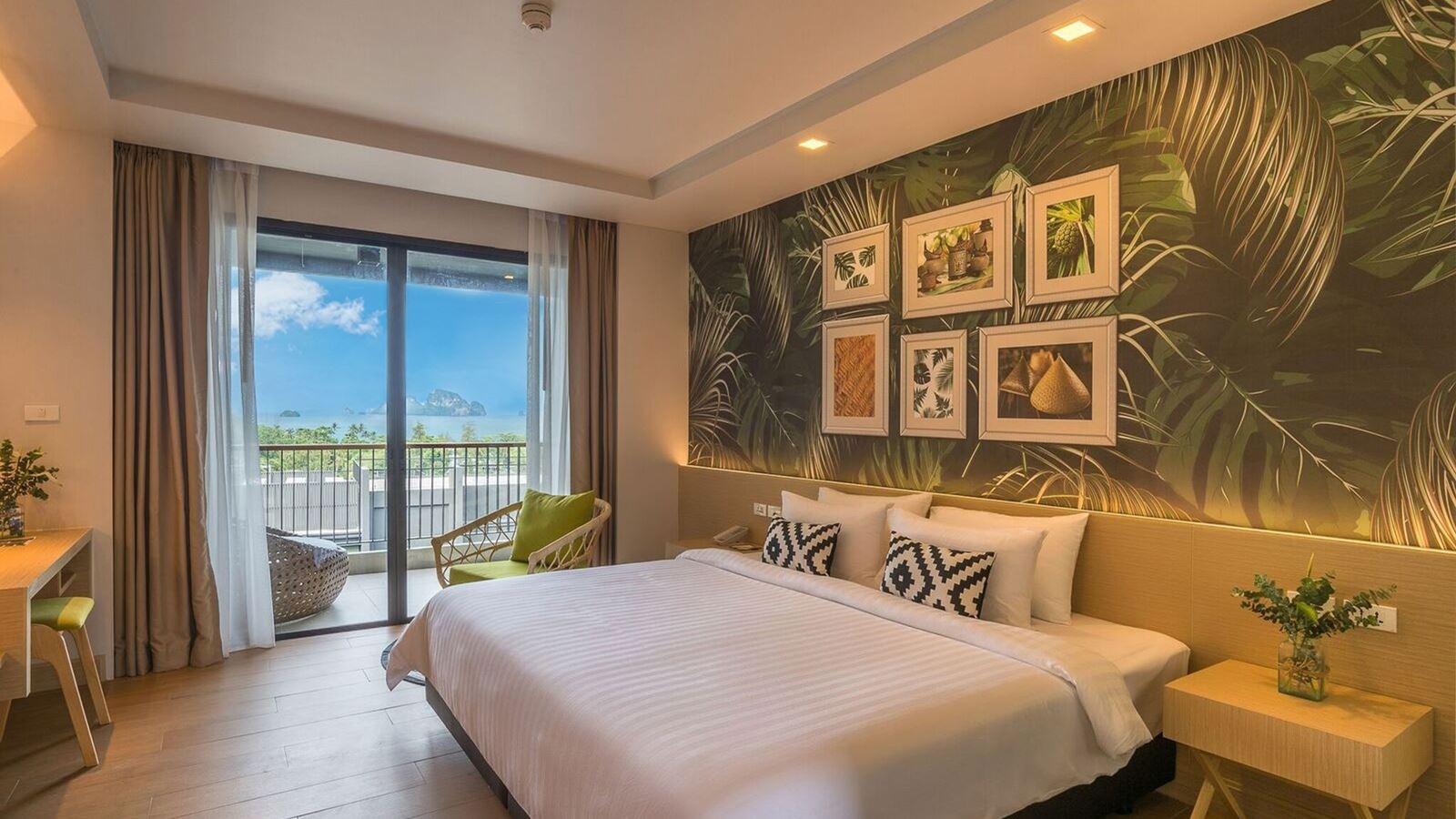 rooms-deluxe-seaview-with-outdoor-bathtub