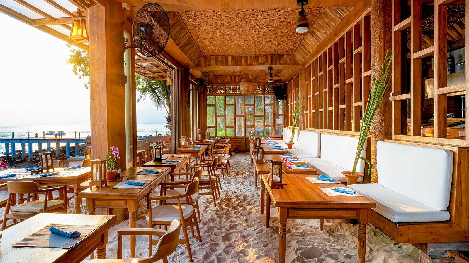 restaurants-the-titan-grill