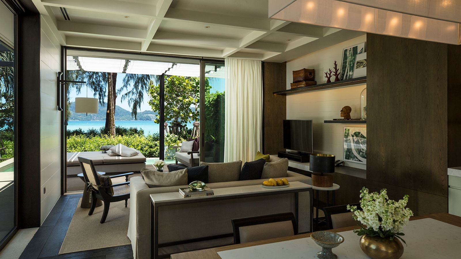 rooms-beachfront-pool-villa