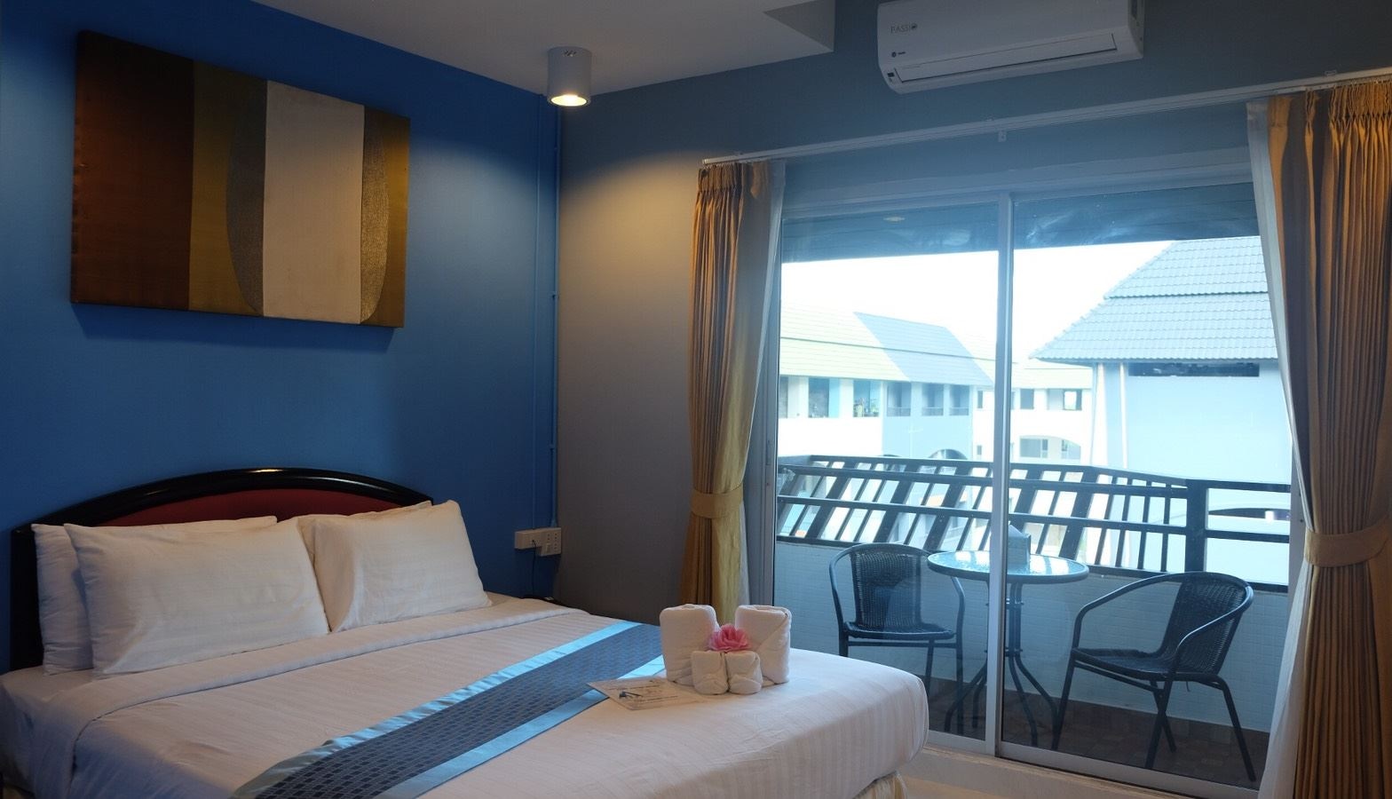 rooms-superior-double-room