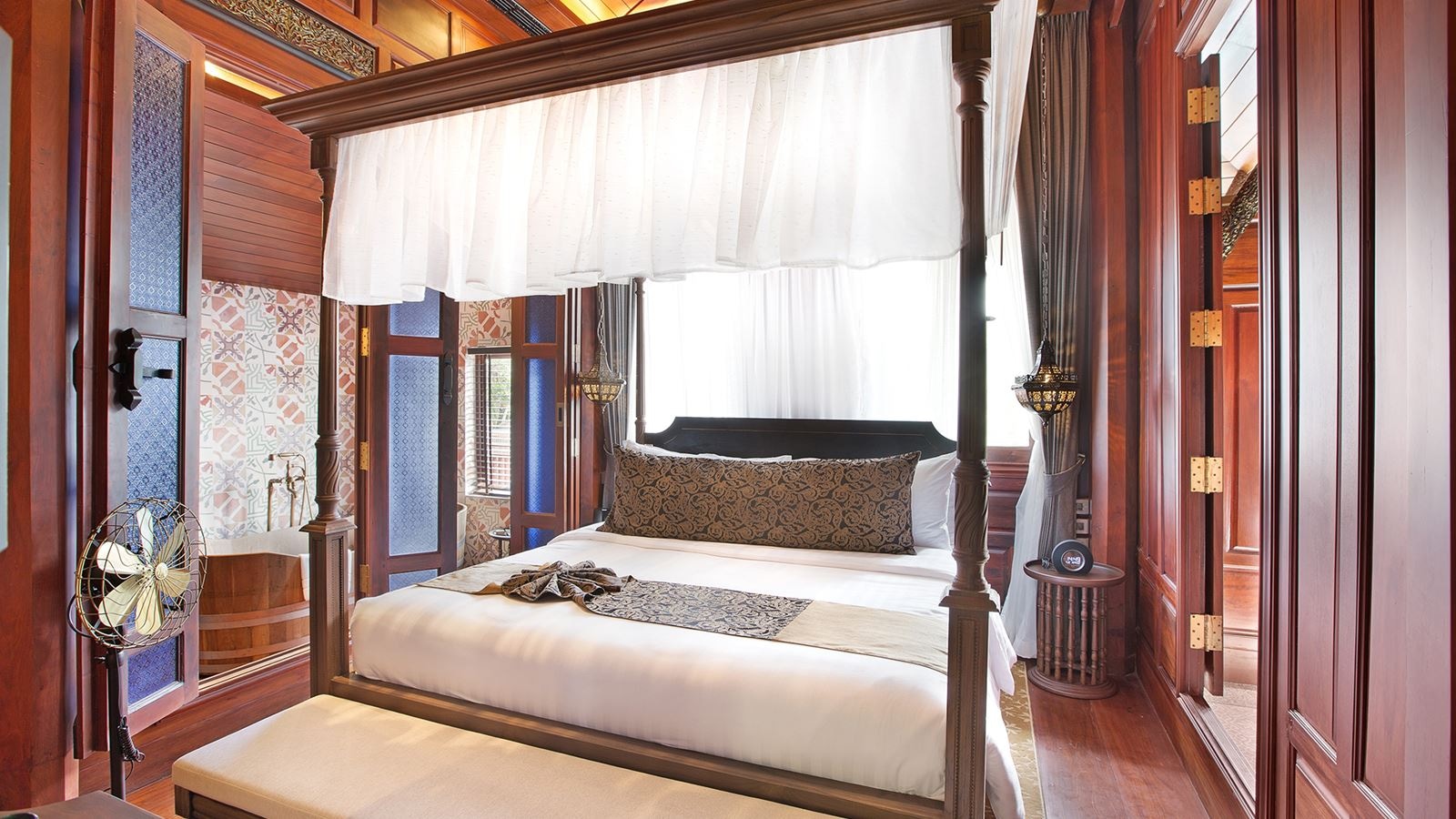rooms-baan-thai-suite