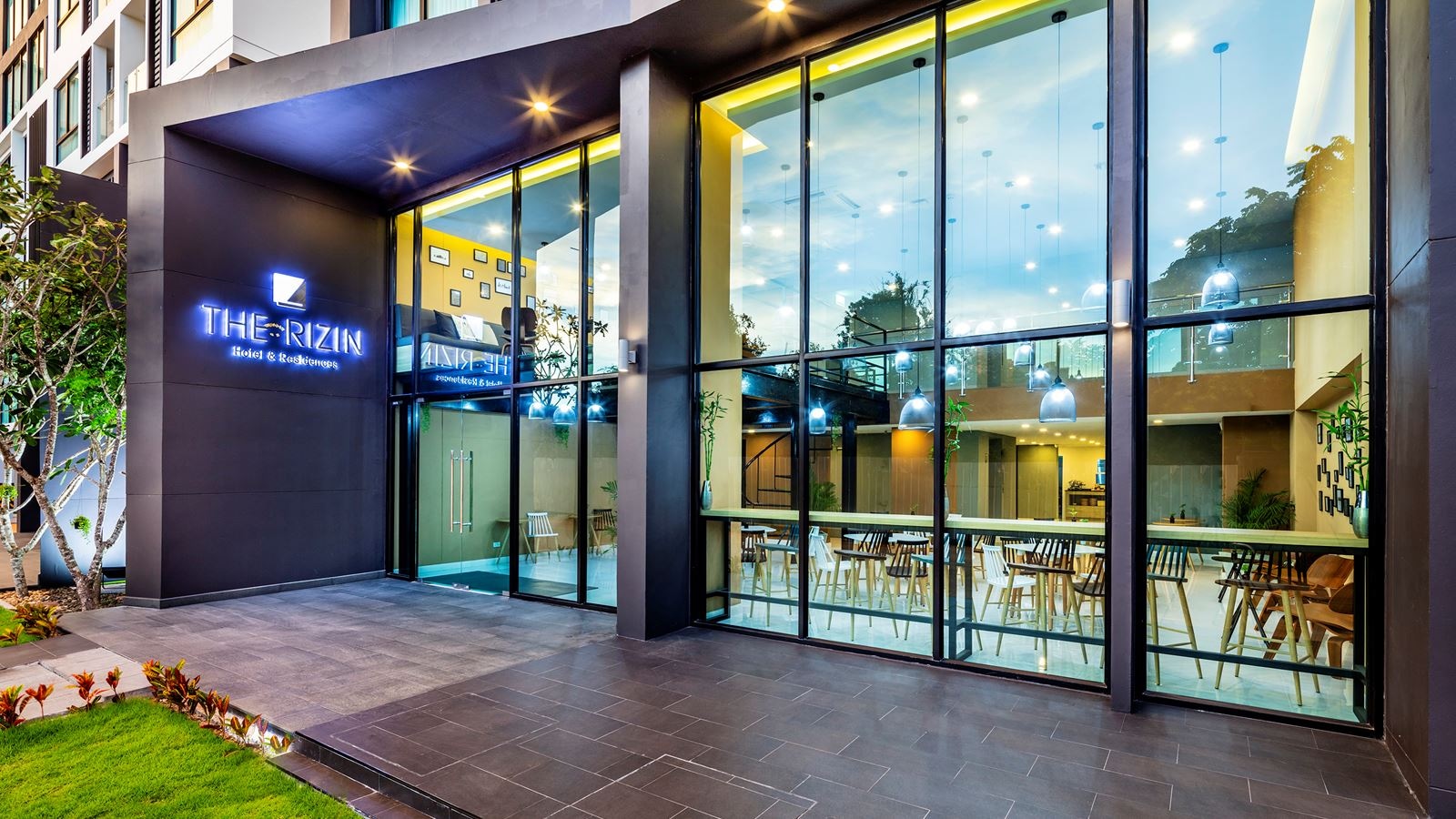 general-main-building