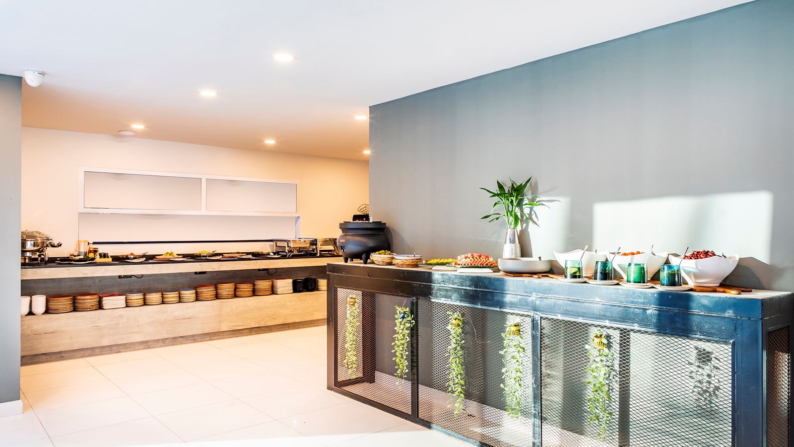 restaurants-the-deli