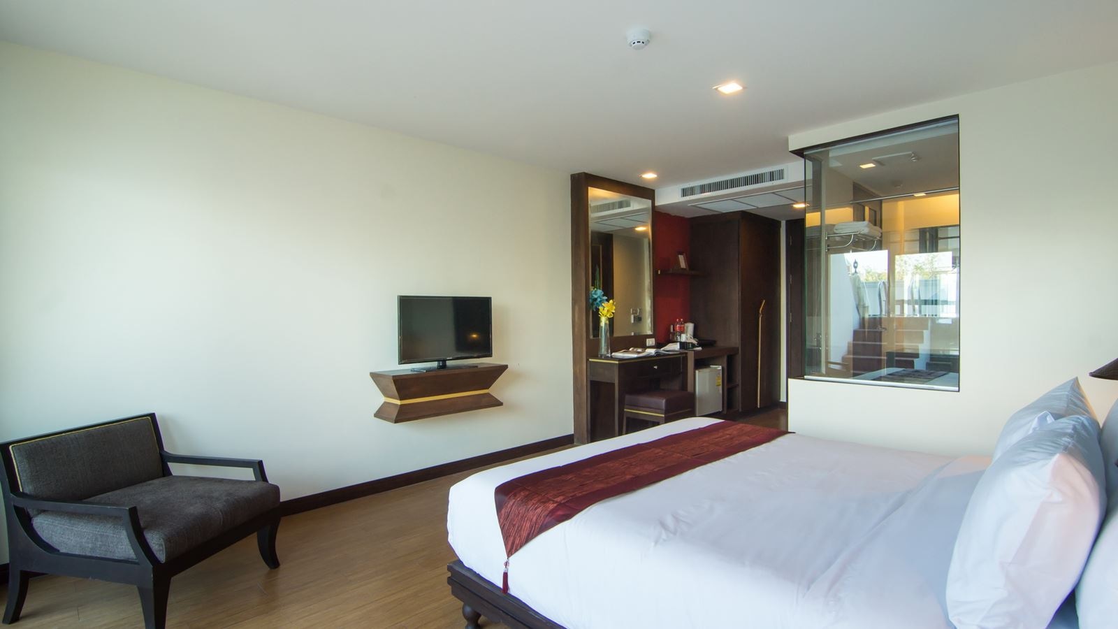 rooms-heritage-superior-pool-access