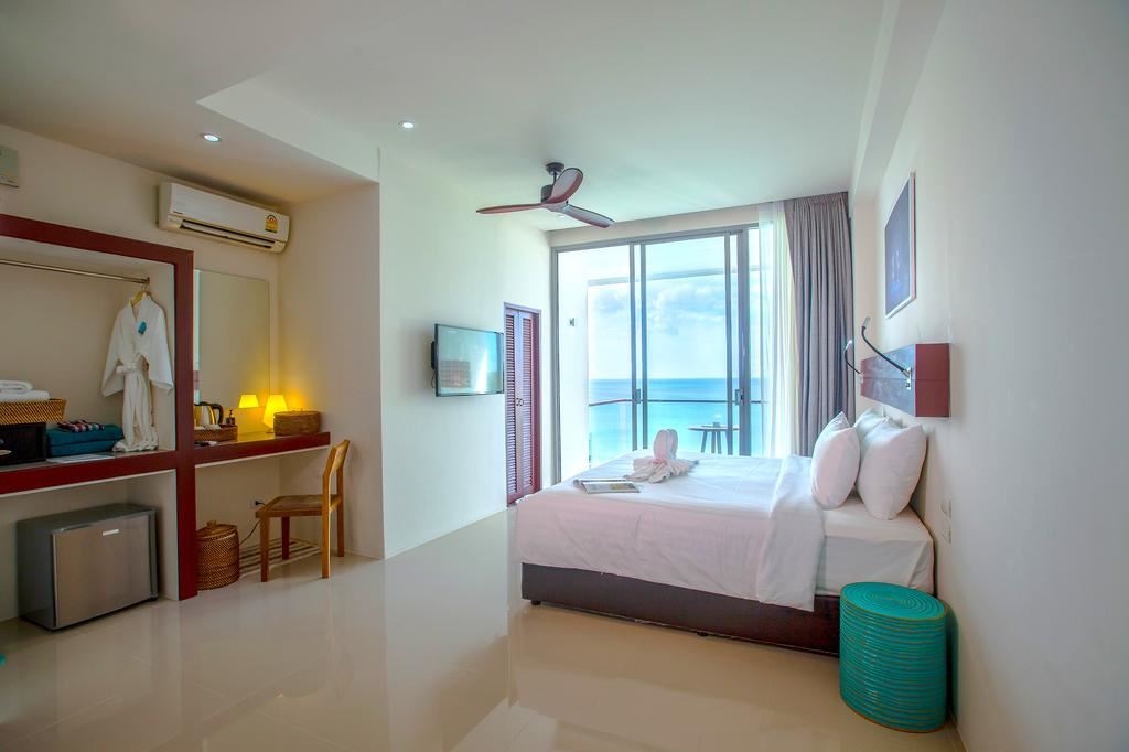rooms-deluxe-oceanfront