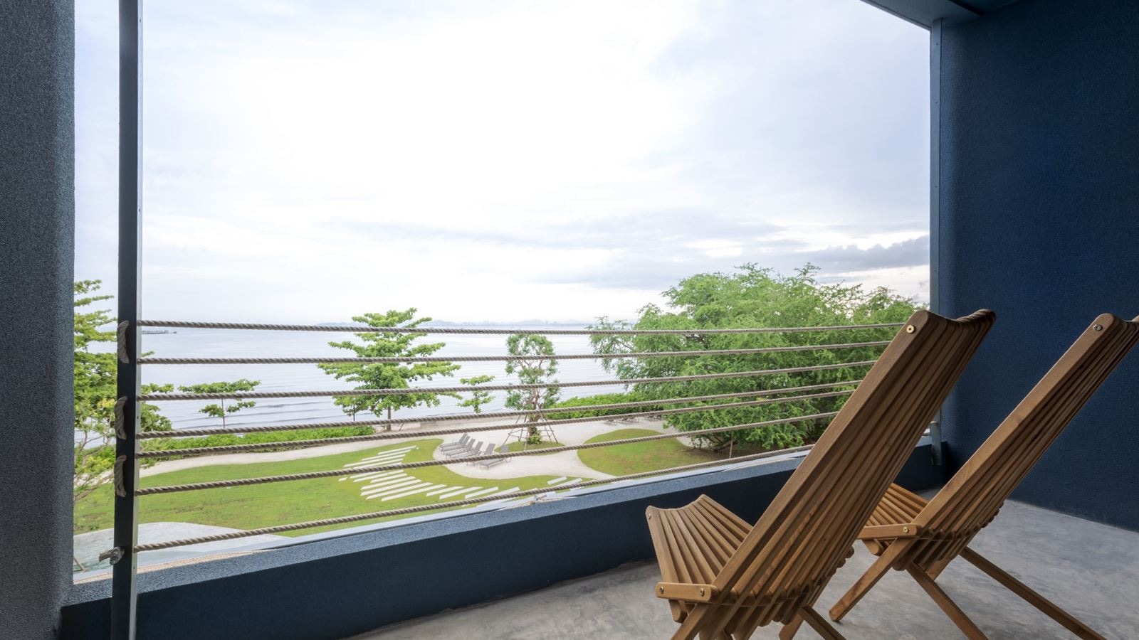 rooms-deluxe-sea-view