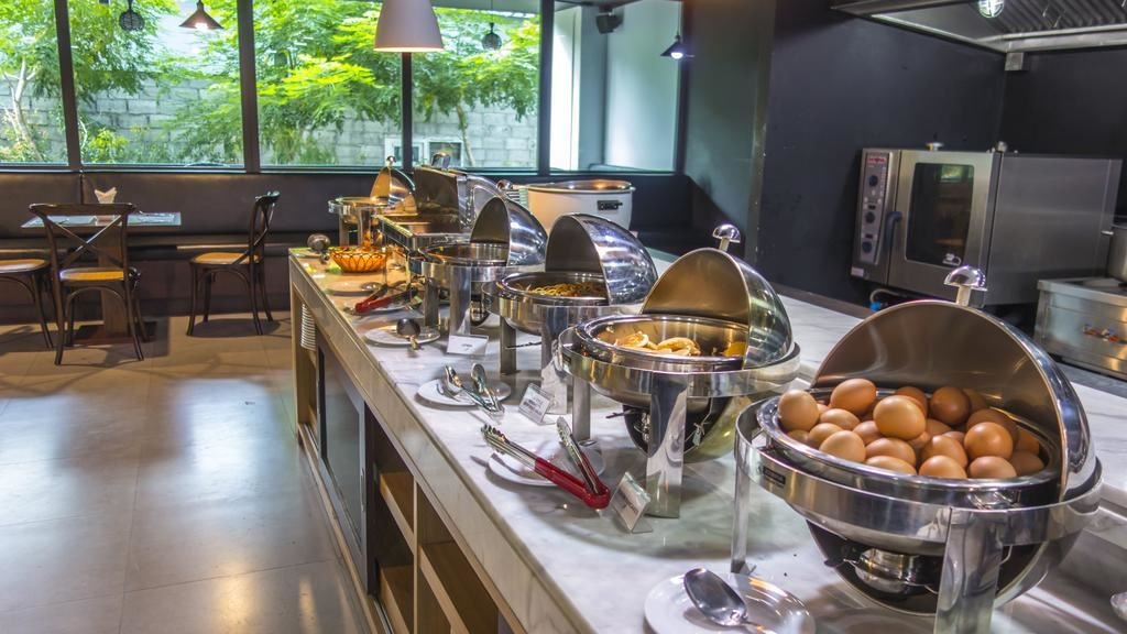 restaurants-house-on-the-hill