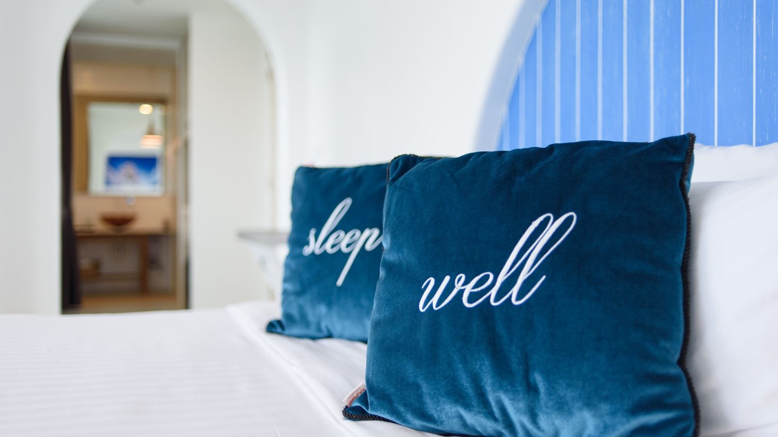 rooms-deluxe-ocean-view-jacuzzi