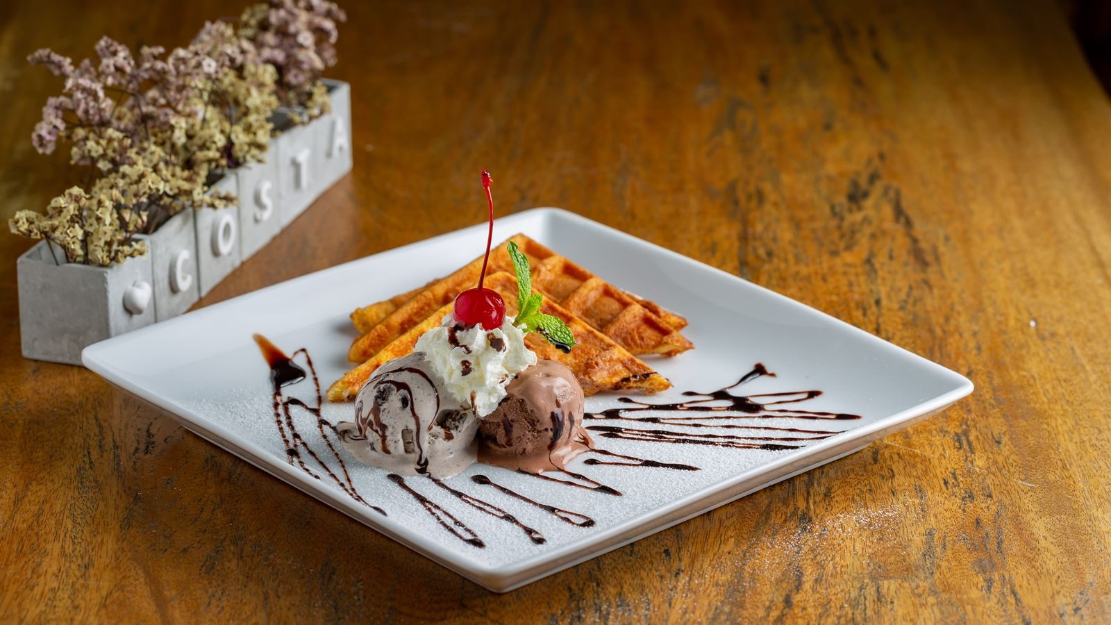 restaurants-fira-restaurant