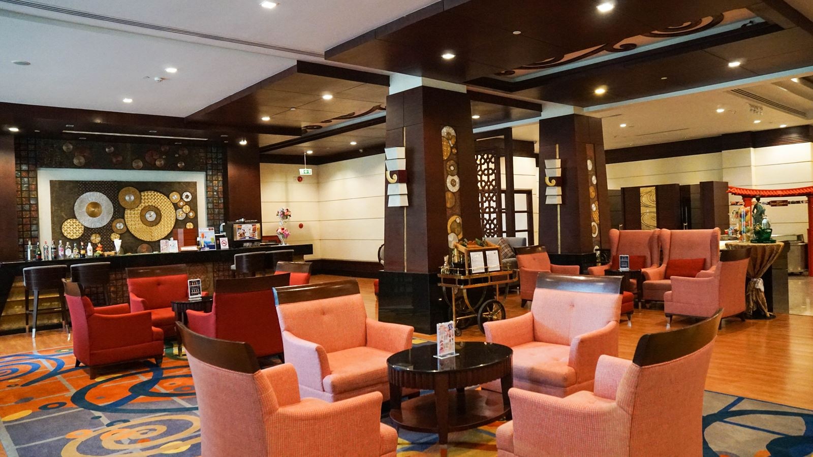 restaurants-lobby-lounge