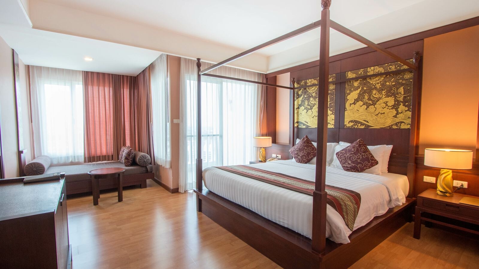 rooms-deluxe-mountain-view