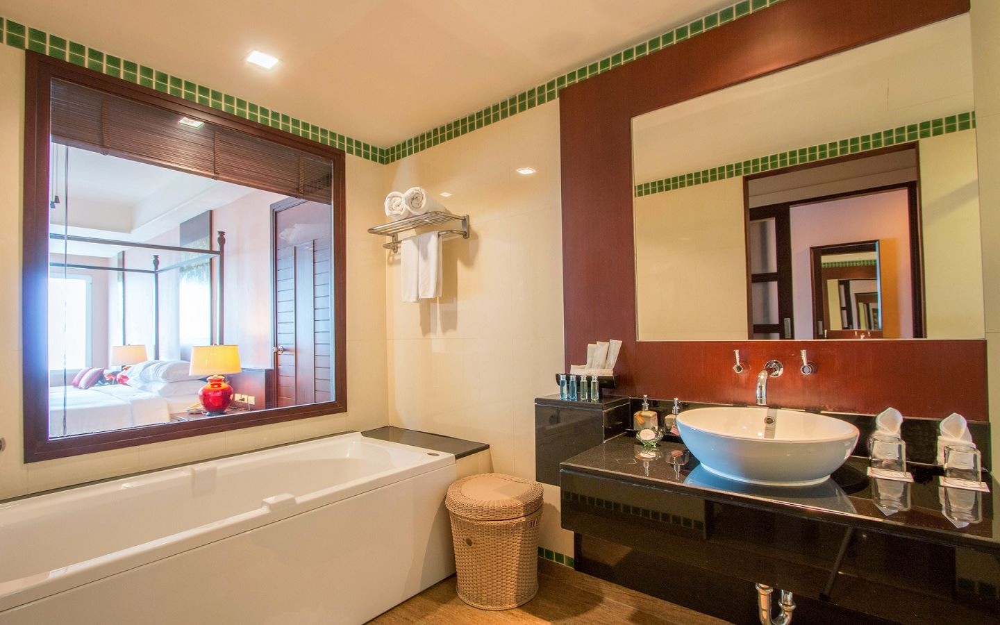 rooms-deluxe-sea-view