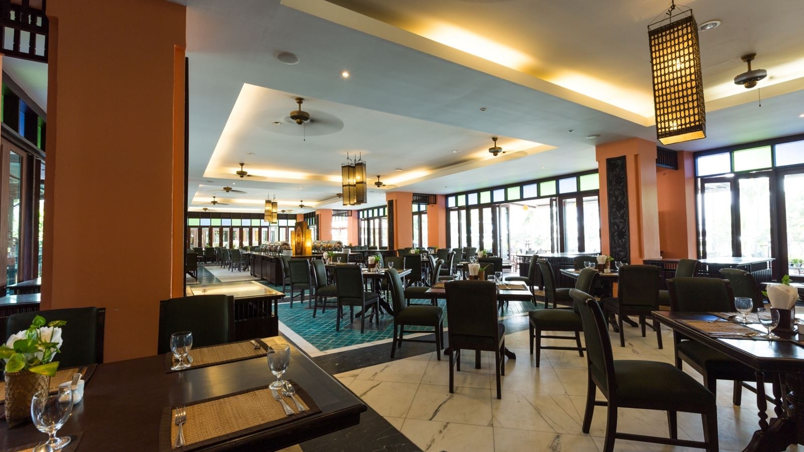 restaurants-pranburi-restaurant