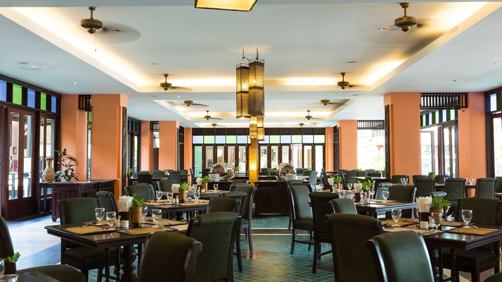 restaurants-pranburi-restaurant