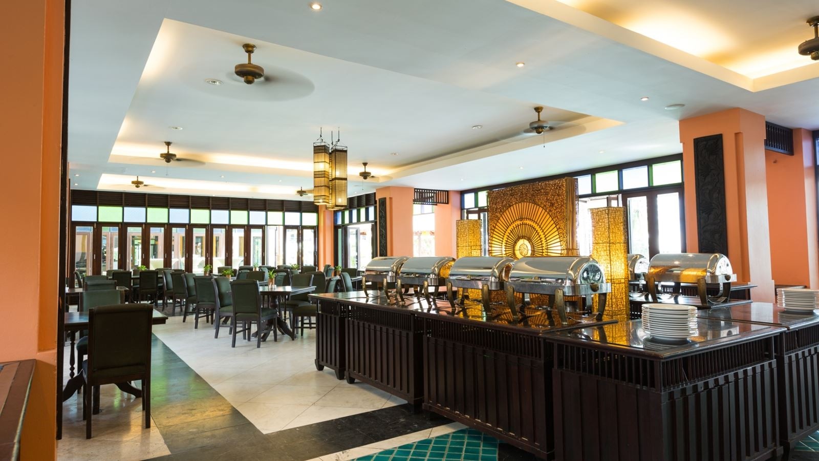 restaurants-pranburi-restaurant