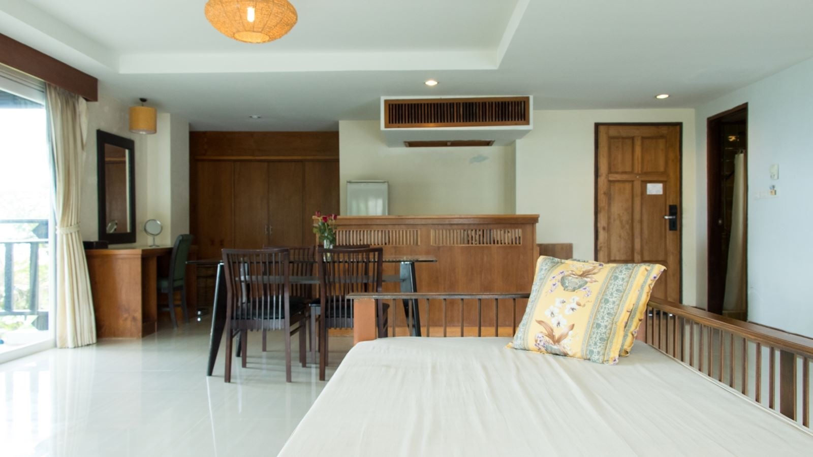 rooms-executive-suite