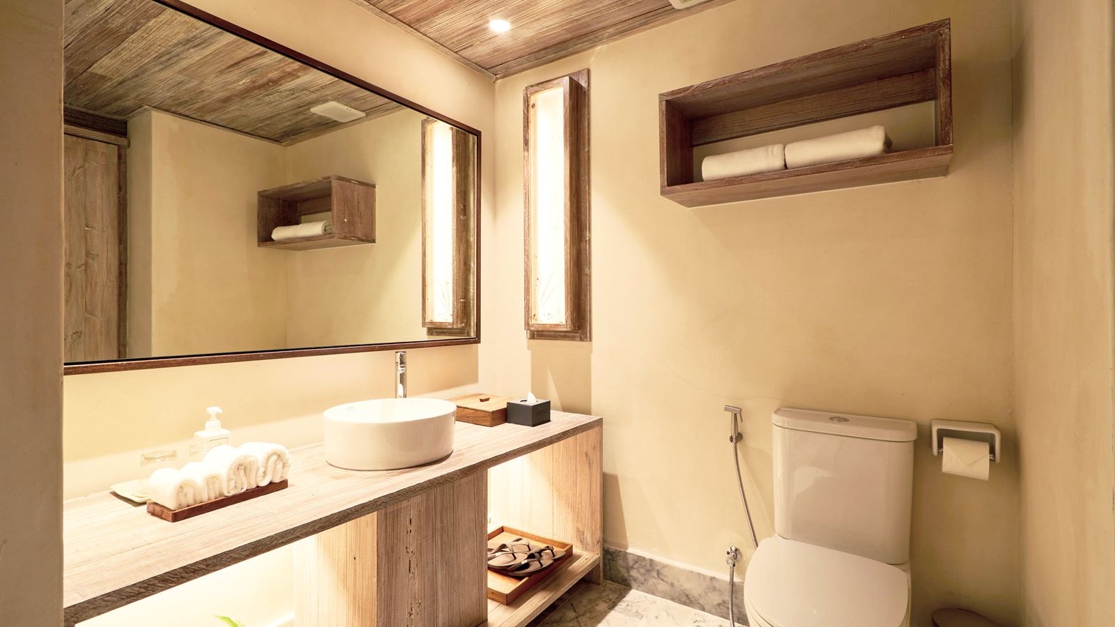 rooms-premium-city-view