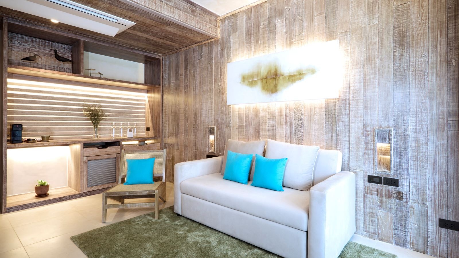 rooms-1-bedroom-suite-pool-view