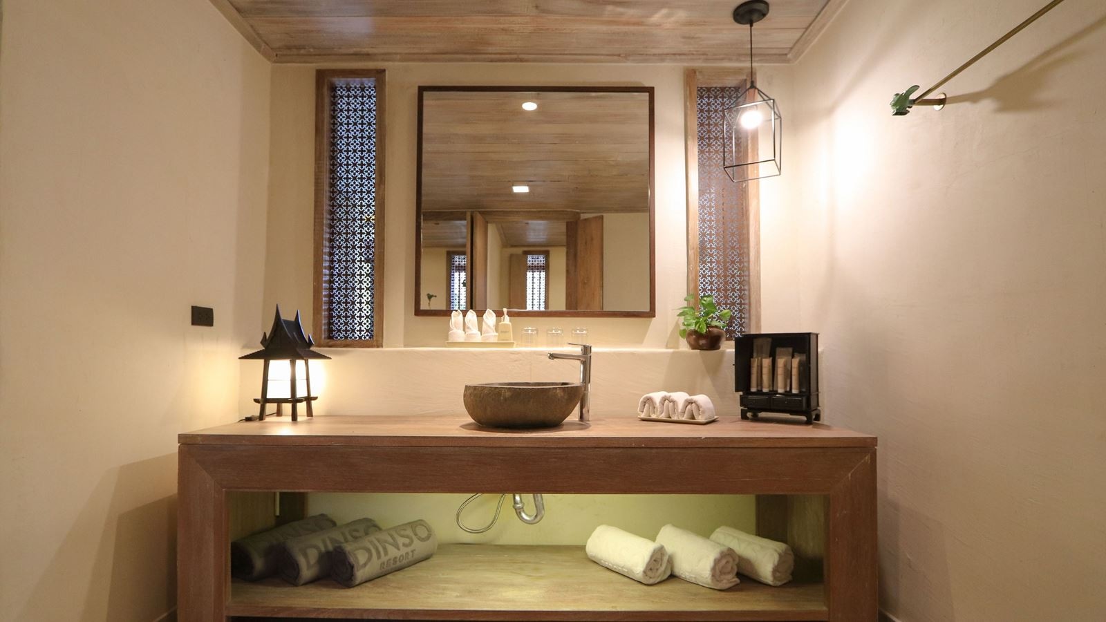 rooms-penthouse-with-terrace