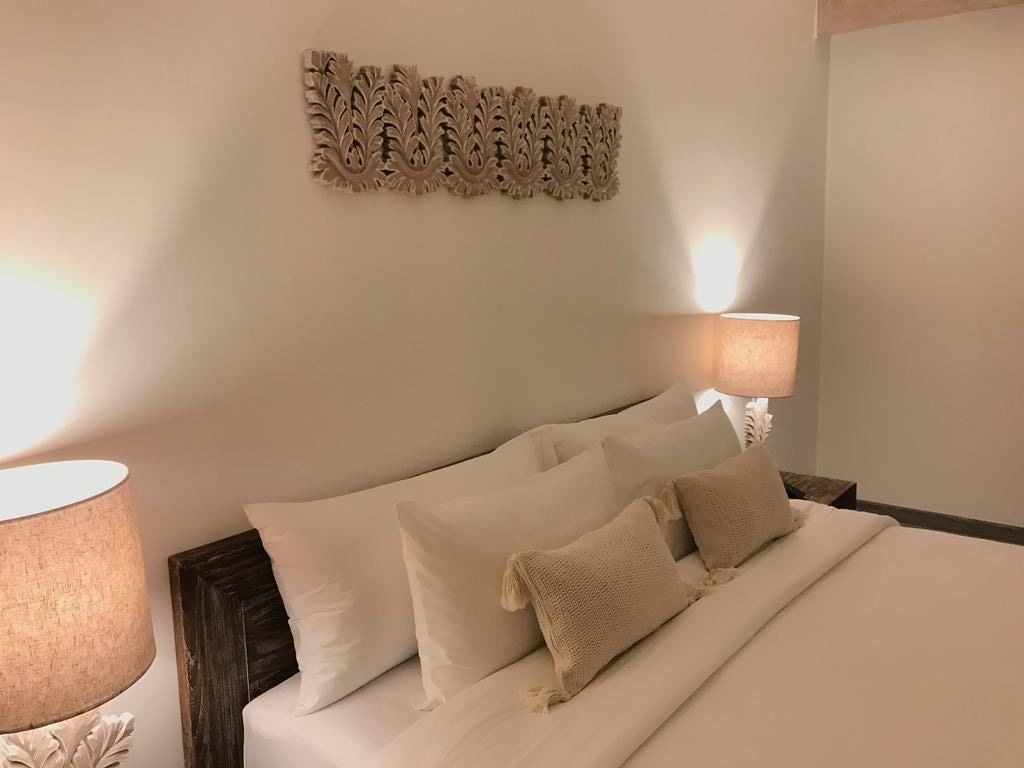 rooms-deluxe-pool-access