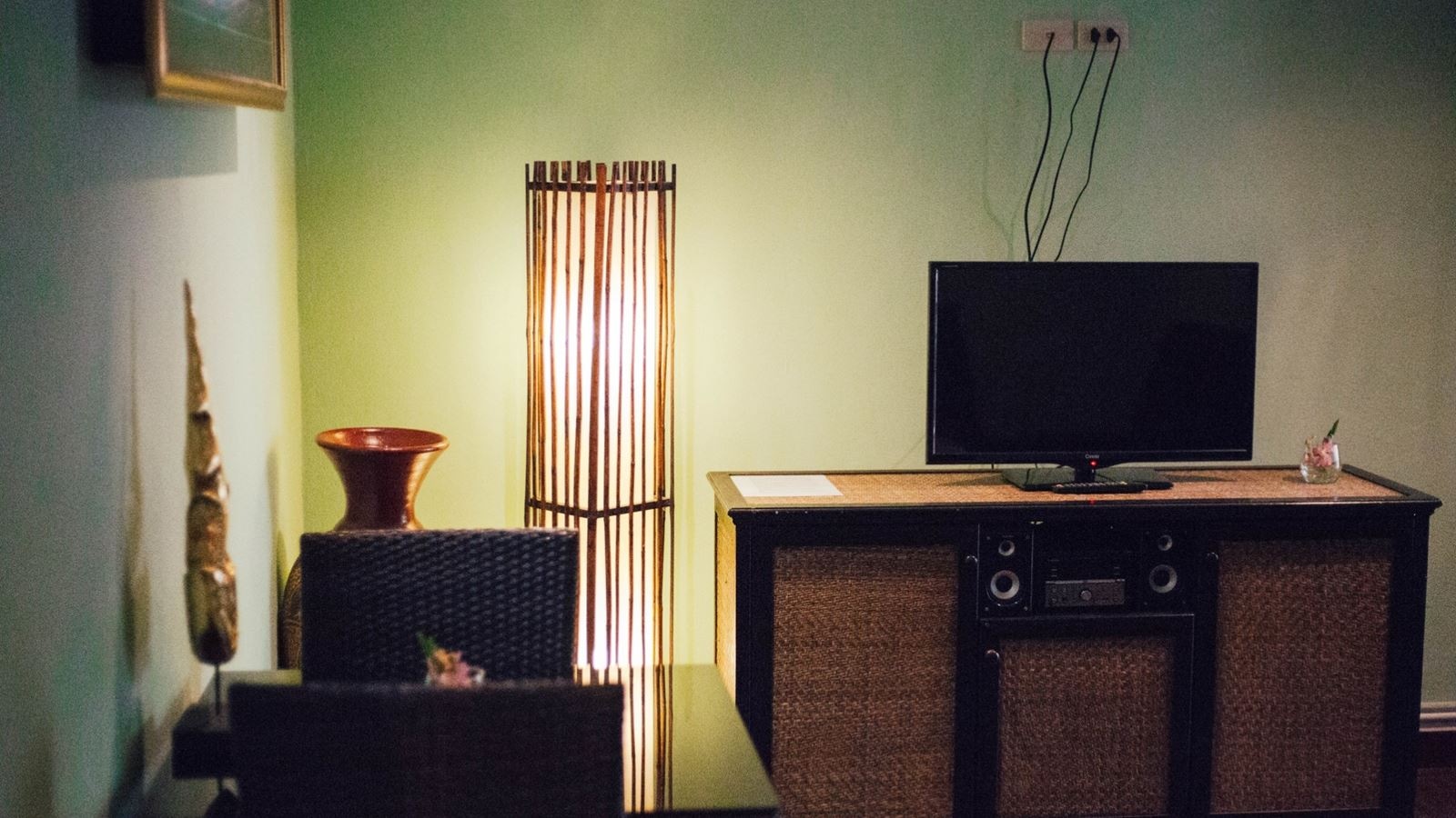 rooms-2-bedroom-pool-deluxe