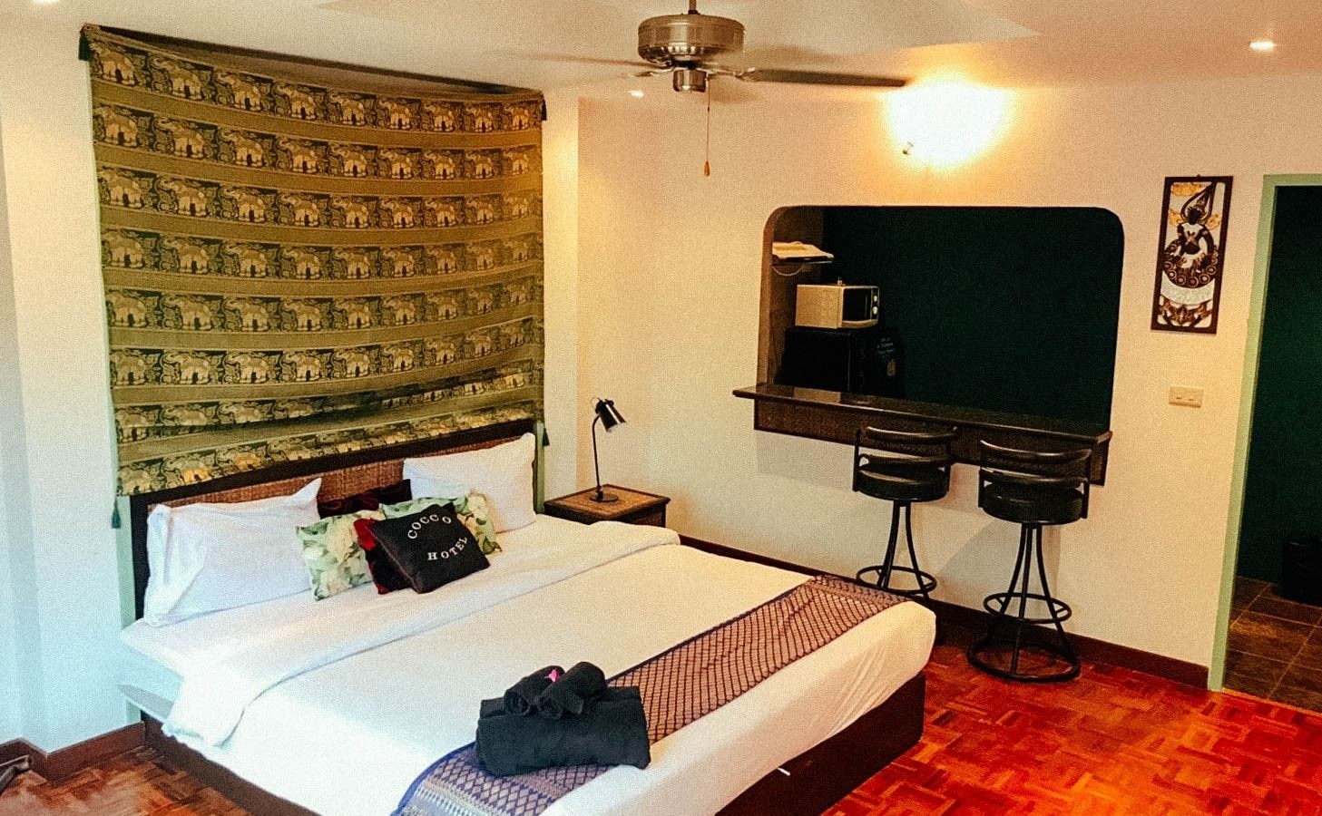 rooms-2-bedroom-pool-deluxe