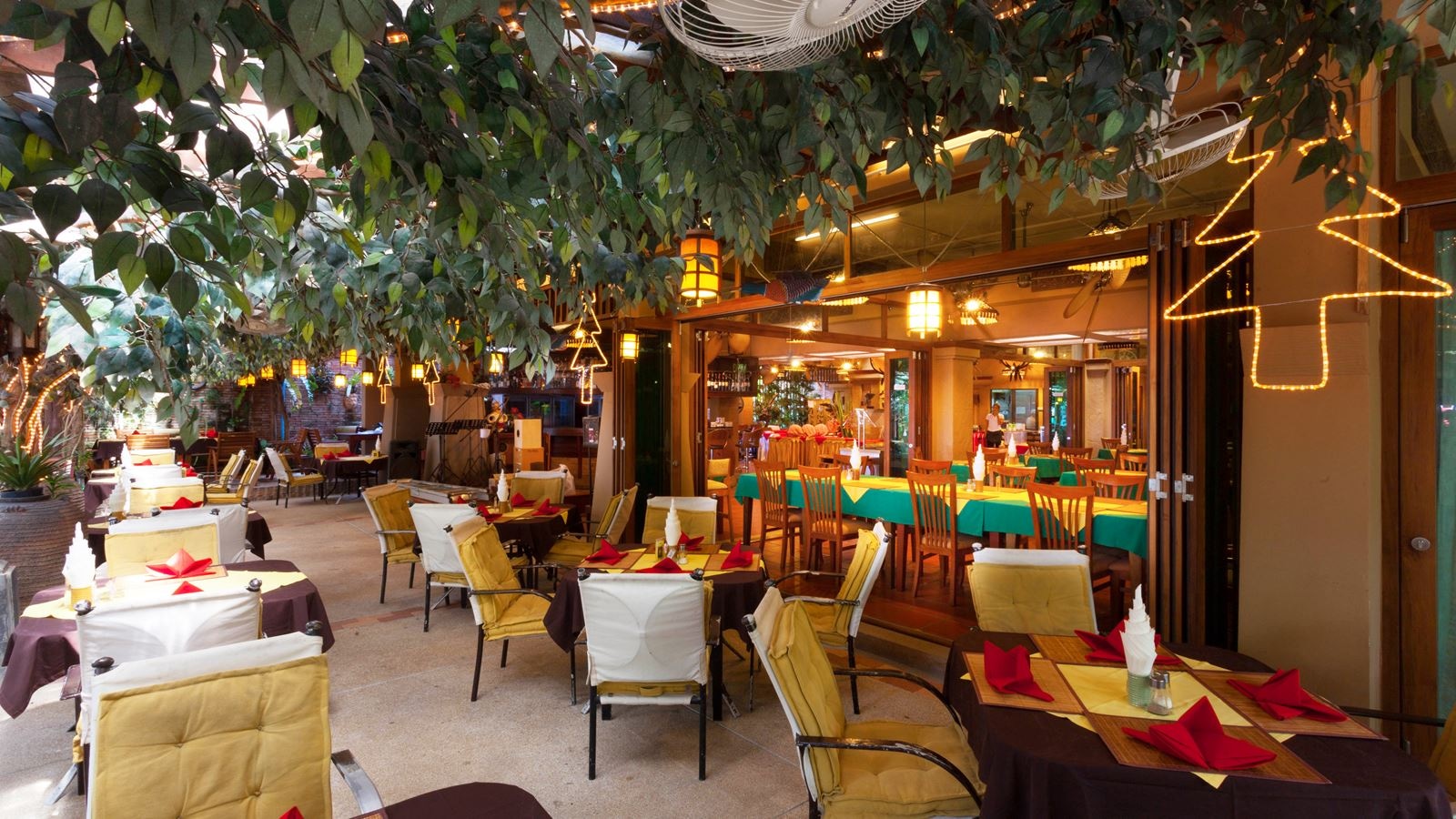 restaurants-tropica-restaurant