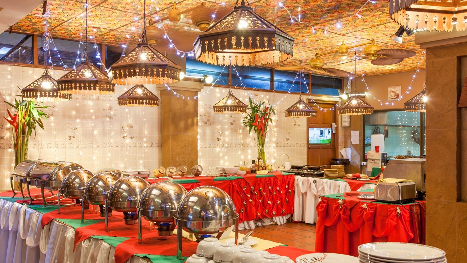 restaurants-tropica-restaurant