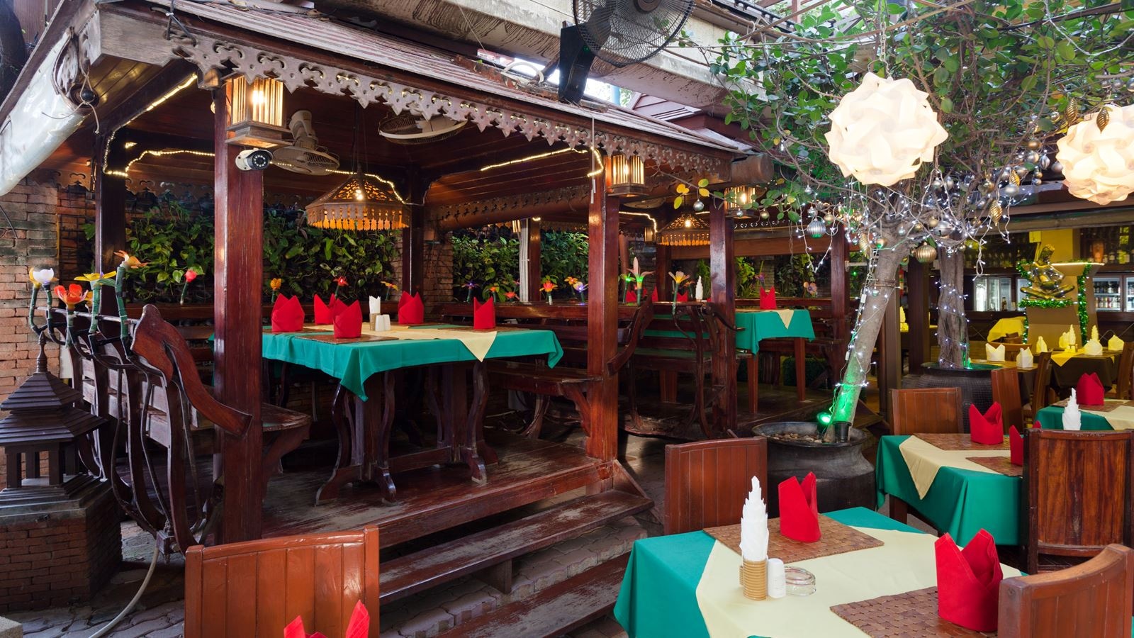 restaurants-tropica-restaurant