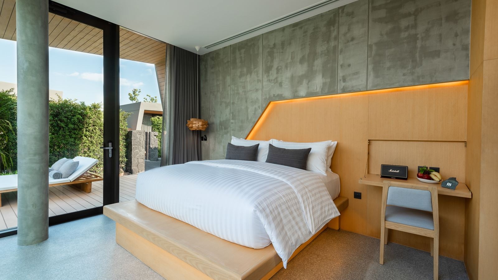 rooms-garden-pool-villa