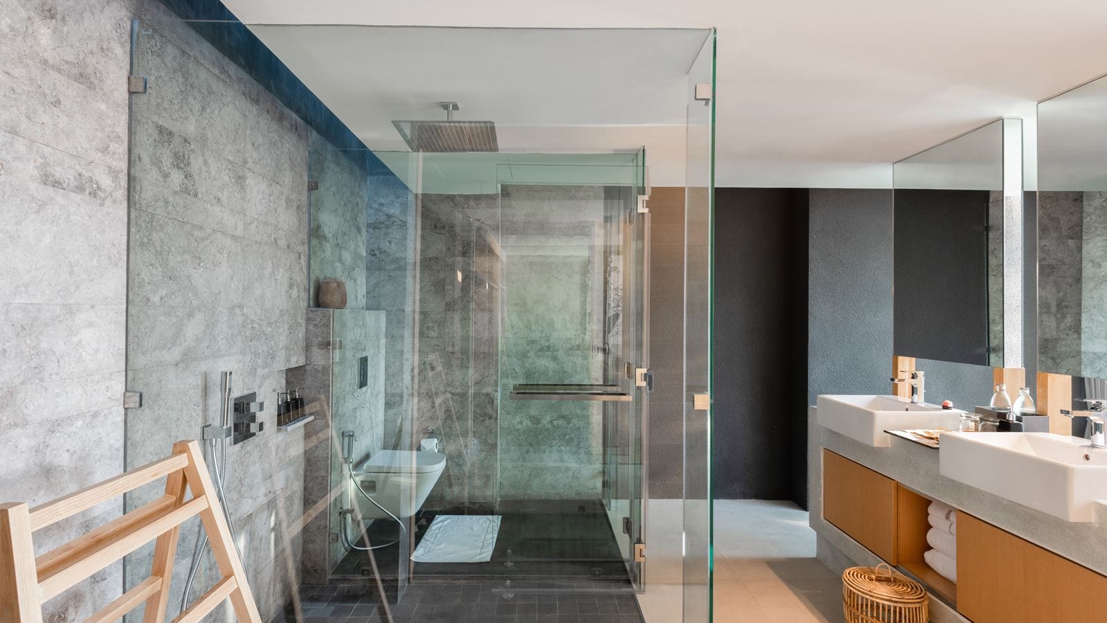 rooms-beachside-seaview-pool-villa