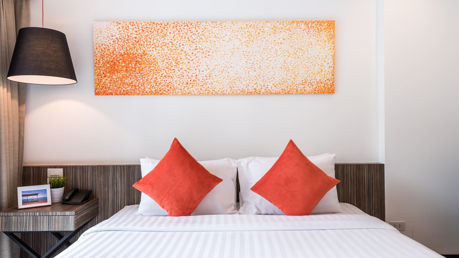 rooms-deluxe-city-view