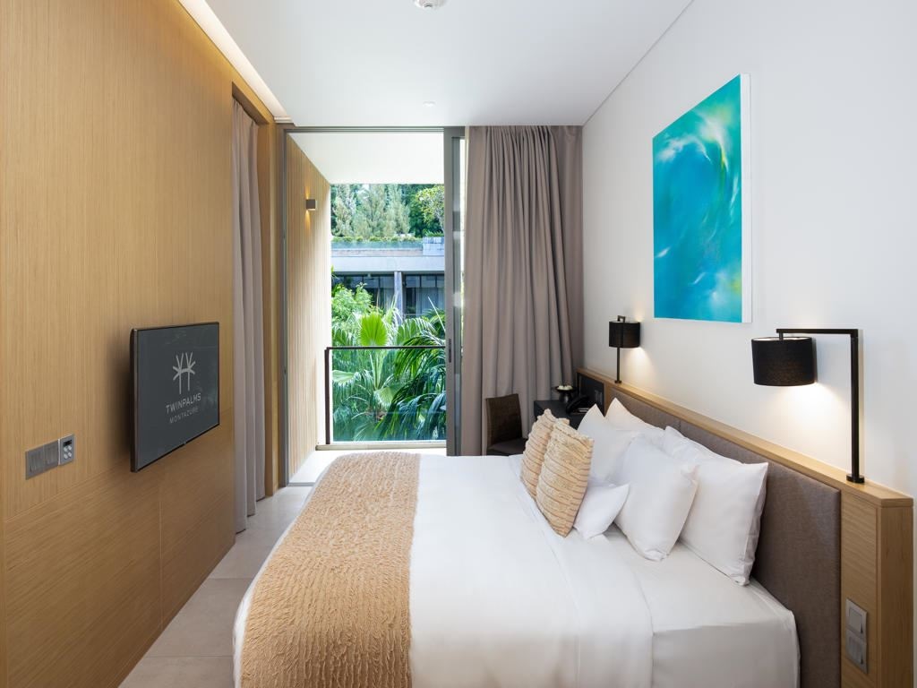 rooms-azure-family-suite